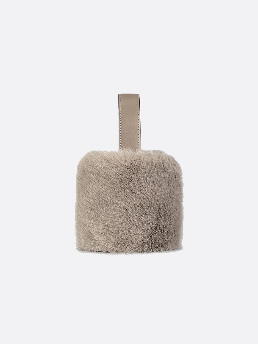 Sac à main avec fausse fourrure