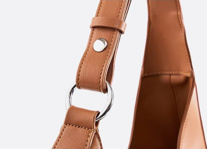 Sac en cuir demi-lune