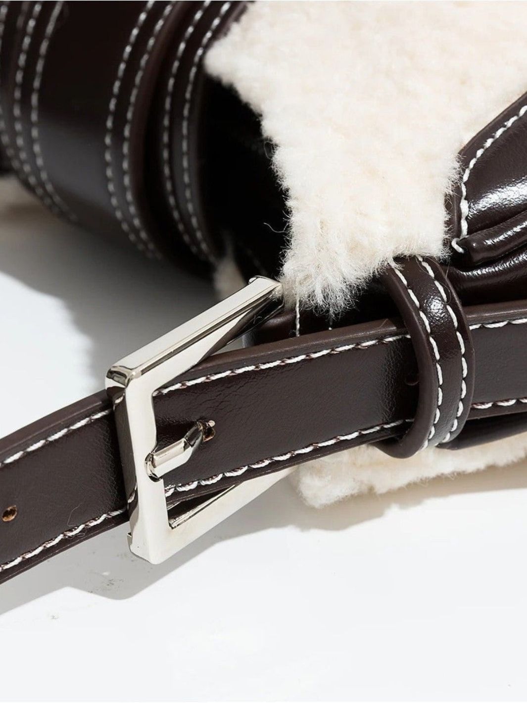 Sac moumoute et cuir